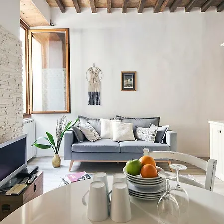 Ferienwohnung Great Apts Few Steps To The Duomo Florenz Exterior foto